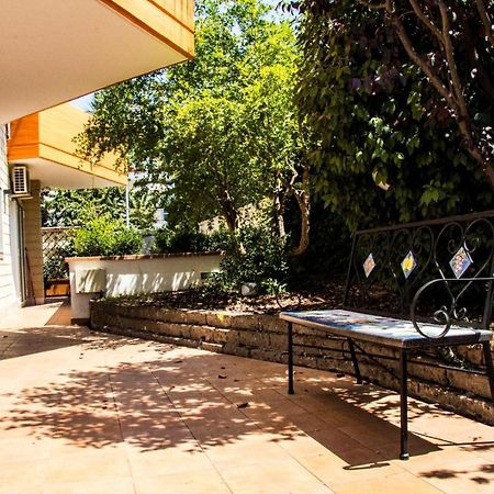 Little House Apartment Modugno Bagian luar foto