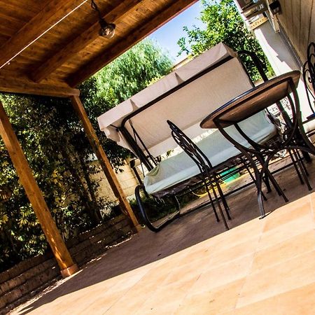 Little House Apartment Modugno Bagian luar foto