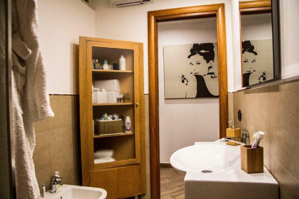 Little House Apartment Modugno Bagian luar foto